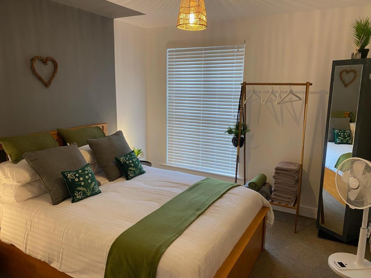 Apartment Trendy Centre Hull Sleeps 2 Or 4 With Free Secure Parking Traveller Award 2023 Kingston upon Hull