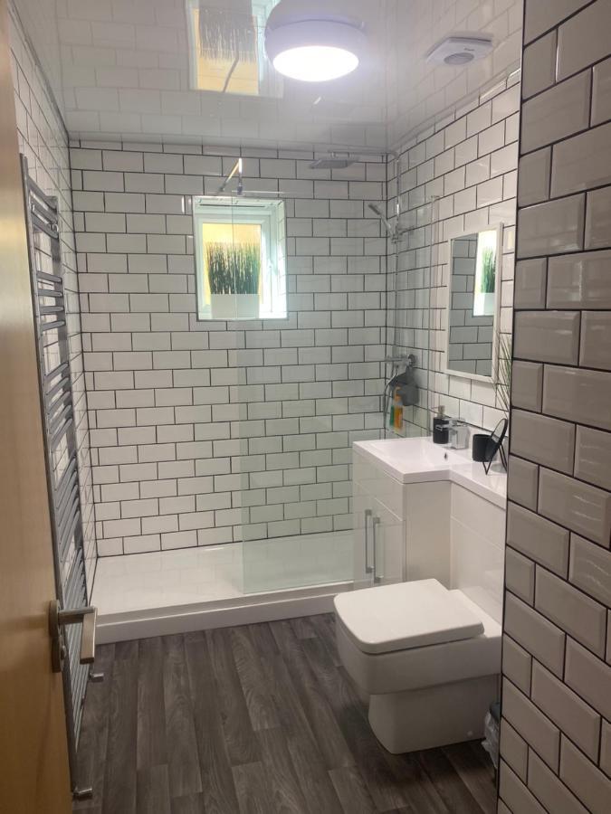 Apartment Trendy Centre Hull Sleeps 2 Or 4 With Free Secure Parking Traveller Award 2023 *
